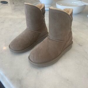 Youth Bear Paw Boots